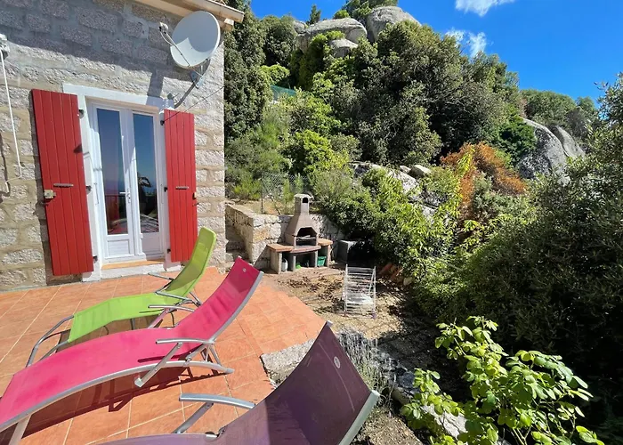 Maison De Charme Avec Vue Imprenable Sur Le Golfe De Porto-vecchio * Porto-Vecchio (Corsica)